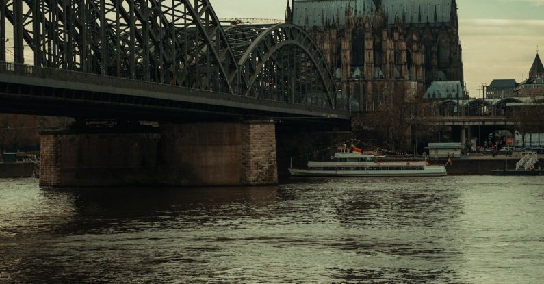 UNESCO Sites - Cologne cathedral and the rhine river