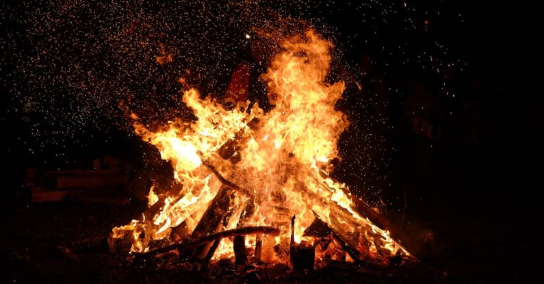 Bonfire Night - Bonfire Photo